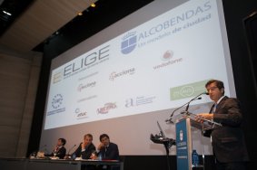 El Secretario General de la FEMP, Angel Fernández, durante su intervención en la jornada.